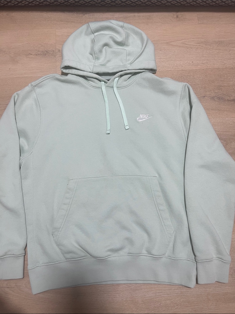 Nike Men’s Light Mint Green Pullover Hoodie